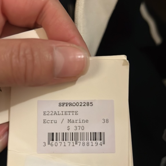 🖌SANDRO 🖌aliette dress, price is firm ! - Picture 12 of 15